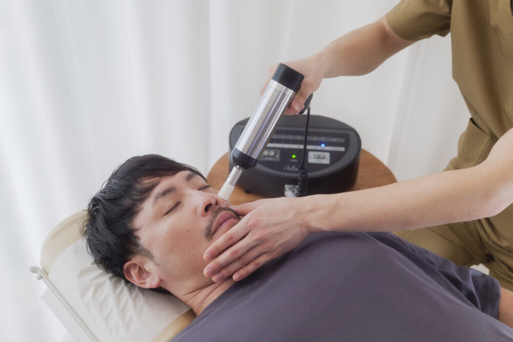 なぜ首の不調は腕にまで広がるのか ── 主訴の外側で起きている防御反応を軸①×L1×L2で読み解く