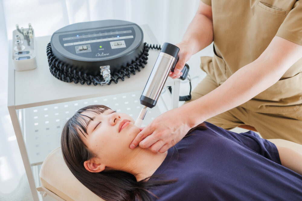 心の緊張が体に出る?感情と首肩こりの深い関係をプロが徹底解説